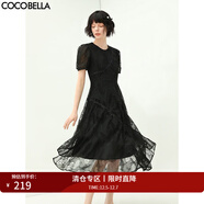 COCOBELLA重工鏤空刺繡蕾絲連衣裙名媛風(fēng)不對稱(chēng)A字長(cháng)裙FR179 黑色 S