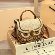 香港輕奢包包女款2025新款真皮手提單肩斜挎小包感通勤小方包 棕色貓頭鷹