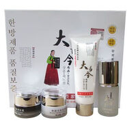 白雪公主大長(cháng)今雪膚養顏美白四件套美白祛斑四合一套裝淡斑護膚品 白雪公主大長(cháng)今雪膚養顏美白家族四件套