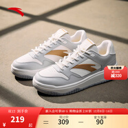 安踏（ANTA）街頑3男板鞋耐磨防滑百搭休閑板鞋秋季新款撞色防潑水運動(dòng)板鞋 象牙白/積云灰/豆萁棕-8 40 (男7)