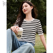 初申春夏短袖T恤女經(jīng)典條紋胸針撞色薄款針織衫T恤S52T024
