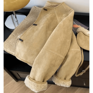 第喜武小羊絨圓領(lǐng)晚秋女性短外套2026新熱風(fēng)格秋冬毛皮融合韓國風(fēng)格小羊 卡其色+包包 【原創(chuàng  )高品質(zhì)】 S 【源頭工廠(chǎng)直發(fā)】