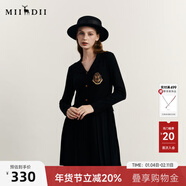 謎底針織連衣裙女冬新品英倫風(fēng)時(shí)尚刺繡修身連衣裙234MZ1857 黑色 M