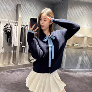 名媛網(wǎng)紅秋冬甜美學(xué)院風(fēng)翻領(lǐng)系帶蝴蝶結撞色針織毛衣開(kāi)衫外套. 藏藍色 S