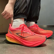 XTEP POWER【秋季新品】赤兔8pro碳板男鞋網(wǎng)透氣兒童低幫休閑運動(dòng)鞋減震 特步新飛電5C--灰綠【體測/運動(dòng)/休閑】 35 腳型寬胖/拍大一碼