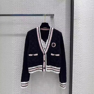 2026百搭徽章刺繡V領(lǐng)長(cháng)袖撞色針織開(kāi)衫上衣女裝氣質(zhì)毛衣英倫風(fēng) 黑色 S