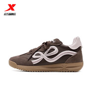 特步蜜絲丨跑步鞋女鞋2026春季新款阿甘鞋潮流百搭輕便防滑休閑運動(dòng)鞋 可可棕/芙霜粉 皮面 37 1.5CM內增高