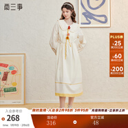 兩三事春朝夜歸 2025春季新款小清新立體勾花裝飾蕾絲拼接連衣裙 米杏色 M