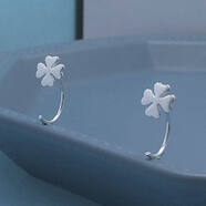 DR-FLVVS胖東來(lái)同款四葉草耳環(huán)日韓風(fēng)格小巧星月鑲合金耳釘 女孩專(zhuān)用I代購 (四葉草)耳鉤耳環(huán)一對