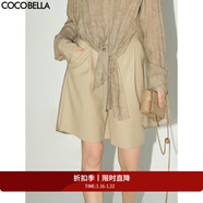 COCOBELLA機車(chē)風(fēng)百慕大啞光PU皮短褲女立體打褶時(shí)尚短褲PT822 卡其色 S