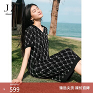 玖姿·安娜蔻復古簡(jiǎn)約草莓提花POLO領(lǐng)針織連衣裙女2025夏季新款 花黑 3XL