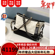 香奈兒（Chanel）CHANEL香奈兒女包GABRIELLE復古小牛皮流浪包斜挎包金屬色手提包 A91810 Y61477 C0200白與黑