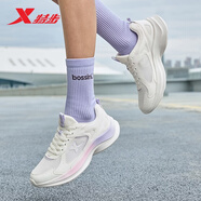 特步女子跑步鞋運動(dòng)鞋冬季新款網(wǎng)面透氣輕便減震休閑跑鞋黑色