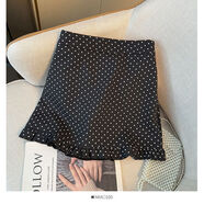 時(shí)光港溫柔風(fēng)木耳邊呢子波點(diǎn)半身裙女秋季復古韓版高腰顯瘦A字短裙 黑色 薄款 S