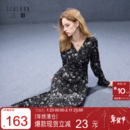三彩2025秋季新款流浪風(fēng)碎花V領(lǐng)雪紡裙連衣裙不規則A字長(cháng)裙M