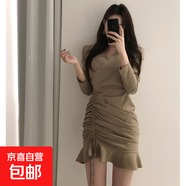 韓國chic法式優(yōu)雅顯瘦V領(lǐng)交叉側邊抽繩荷葉邊包臀桔梗連衣裙短裙 卡其色 3XL