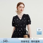 范思藍恩23FS12642茶歇法式碎花連衣裙女夏季新款V領(lǐng)沙灘長(cháng)裙 黑底白花 L