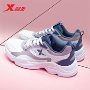 特步（XTEP）女鞋冬季皮面休閑老爹鞋2026新款冬防水跑步鞋保暖旅游運動(dòng)鞋子女 新白/紫藍色 35