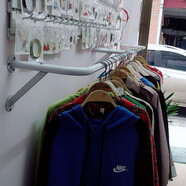 空夢(mèng)女裝店上墻服裝展示架壁掛式不銹鋼童裝專(zhuān)用掛衣桿側掛衣服架 白色側掛支架長(cháng)1米離墻25 標配