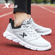 特步男鞋跑步鞋防水皮面春季新款休閑運動(dòng)鞋透氣網(wǎng)面旅游慢跑鞋子男冬 灰黑(皮面款)  43