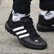 阿迪達(dá)斯 （adidas）男鞋2025年夏季耐磨涉水鞋戶外爬山透氣防滑釣魚休閑鞋運(yùn)動(dòng)鞋 FX9523涉水鞋/鞋底鏤空/黑白 40