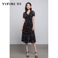 易菲（YIFINI）V領碎花連衣裙收腰顯瘦女夏季新款公主長款百褶雪紡裙 2105Y929 黑底紅色花 0S