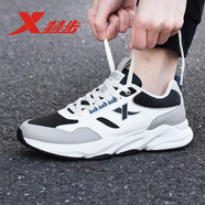 特步（XTEP）防水鞋男款 I 新款運(yùn)動(dòng)鞋皮面跑步鞋輕便回彈減震跑鞋休閑鞋 灰白黑-復(fù)古跑鞋 39