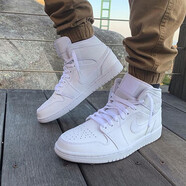 耐克（Nike）籃球鞋女子Air Jordan aj1高幫舒適透氣運(yùn)動(dòng)休閑板鞋 554725-130白色 36.5