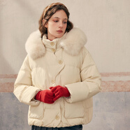 兩三事雪落暮林 2024冬季新款不規(guī)則單排扣狐貍毛領羽絨服女寬松 米杏色 M