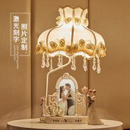 初見結婚禮物新婚慶臺燈歐式浪漫周年紀念日實用婚房臥室臺燈婚禮擺件 調光臺燈+米白雪紡燈罩+照片刻字