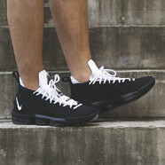 耐克（NIKE）新款男鞋 Lebron 16 詹姆斯16代 黑白緩震耐磨實戰(zhàn)籃球鞋 CI7862-001 四騎士 黑白 42