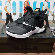 耐克（NIKE）籃球鞋男鞋夏季新款LebronSoldier士兵詹姆斯實戰(zhàn)緩震防滑運(yùn)動鞋 AT3872-001 詹姆斯戰(zhàn)士12黑白 42