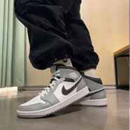 耐克（NIKE）板鞋aj1男女鞋新款中幫輕便防滑耐磨運動休閑籃球鞋子【尖貨】 554725/554724-078 灰白黑 44.5