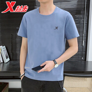 特步（XTEP） 運(yùn)動(dòng)短袖男裝t恤衫夏季透氣冰絲感速干上衣吸汗棉T跑步健身籃足 暮澈藍(lán)-logo-速干 彈力單面網(wǎng)眼布 L (175/96A)【現(xiàn)貨速發(fā)】