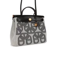 愛馬仕（HERMES）Herbag31飛馬刺繡手提單肩包 黑金 豬鼻子賽道 31*25.5*10