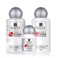 大創(chuàng)（DAISO）美白精華液日本DAISO大創(chuàng)三件套ER水乳精華套裝保 白色經(jīng)典款乳液 白色經(jīng)典款水+乳+精華
