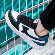 特步（XTEP）情侶板鞋男女款休閑鞋秋季潮流透氣輕便耐磨防滑滑板鞋運動(dòng)跑步鞋 白黑蘭-男款6653 39