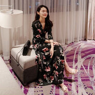 彈力牛奶絲裹身長(cháng)裙女人味衣服夏天碎花包臀裙連衣裙氣質(zhì)性感V領(lǐng)SN9136 1718 S