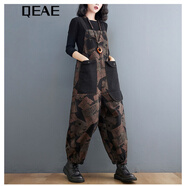 QEAE 輕奢潮牌2022春季新款文藝大碼寬松牛仔背帶褲印花洋氣減齡連體褲減齡顯瘦復古時(shí)尚遮肉跨褲子 紅抽象 XL【120-150斤】