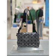 三宅一生（ISSEY MIYAKE）日本ISSEYMIYAKE豆腐包波士頓盒抽繩單肩斜跨女包 磨砂灰