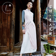 花木深聯(lián)名“楊阿妮”遠(yuǎn)古風(fēng)苗繡手繡粉色無袖旗袍高奢刺繡連衣裙 粉色 XS