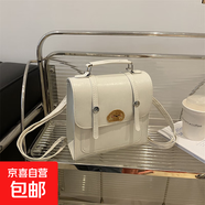 小眾設(shè)計包包2025新款雙肩包女休閑百搭高級感手提包外出旅行背包 無掛件白色