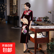 2025新款絲絨長(zhǎng)款旗袍中國(guó)風(fēng)改良日常宴會(huì)大碼演出服媽媽裝新中式 酒紅T0056 XL 建議110-120斤