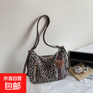 高級(jí)感復(fù)古豹紋斜挎包女2025新款大容量秋冬時(shí)尚單肩通勤包上課包 米白帶掛件