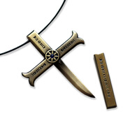 甜蜜城堡動(dòng)漫項鏈 海賊王七武海鷹眼米霍克十字架小刀項鏈