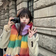 琪泡泡多巴胺彩色條紋披肩秋冬保暖毛球圍巾韓版氛圍感防寒情侶圍脖W36 彩虹色