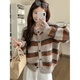 燕潯撞色條紋圓領(lǐng)毛衣外套女2026春秋新款復古慵懶軟糯針織開(kāi)衫短上衣 咖色 均碼 (適合80-130斤）