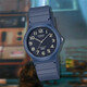 卡西歐（CASIO）小黑表男女經(jīng)典簡潔情侶大表盤MW-240-1B/7B/4B/1E/1E2/7E 石英表 MQ-24UC-2B 【附加貼膜】