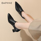 達芙妮單鞋女尖頭粗跟高跟鞋氣質(zhì)通勤小皮鞋女鞋子4024605001 黑色 37