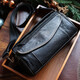 原創(chuàng  )潮牌真皮男士單肩斜挎包2024新款小眾植鞣牛皮休閑個(gè)性背包 黑色【配黑色肩帶】